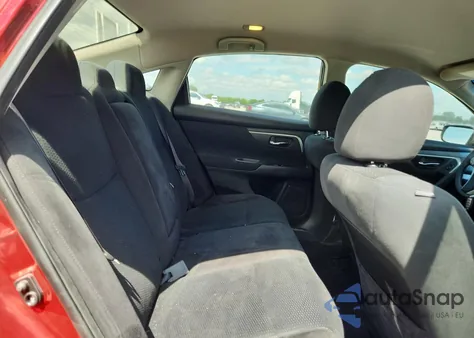 2015 Nissan Altima 2.5 из США, поврежденный, VIN 1N4AL3AP7FN381372